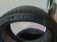 235/35/19 Michelin PS4s