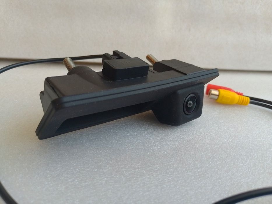 Штатна HD камера Volkswagen Audi в ручку
