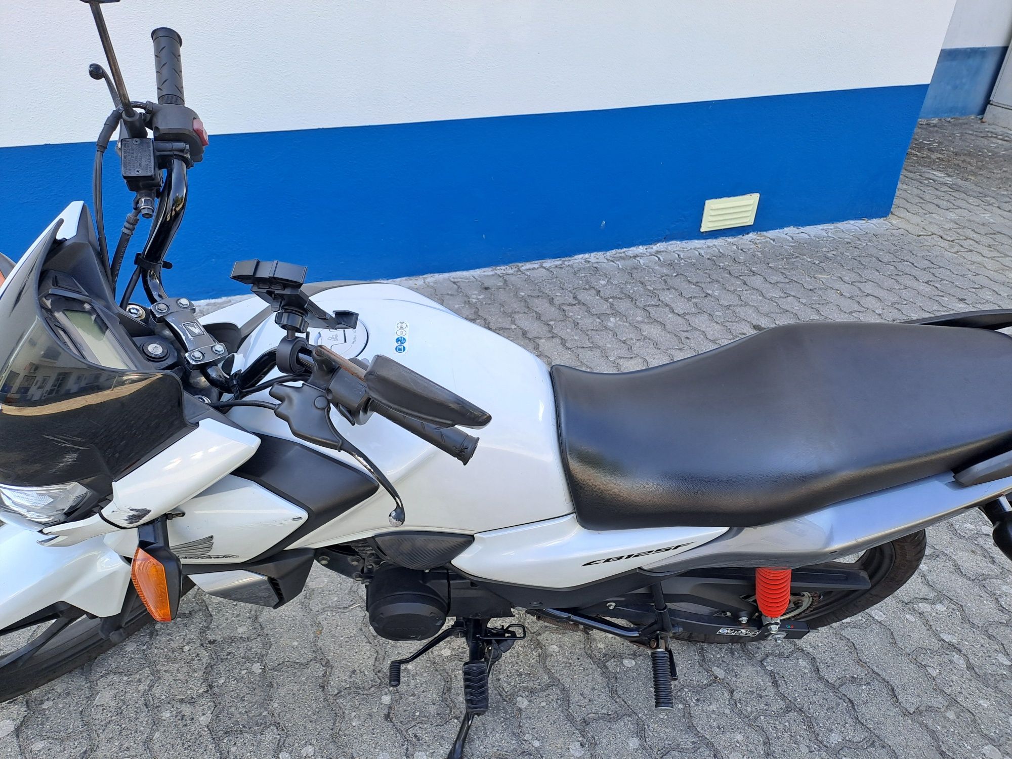 Honda cbf 1 2022 como nova