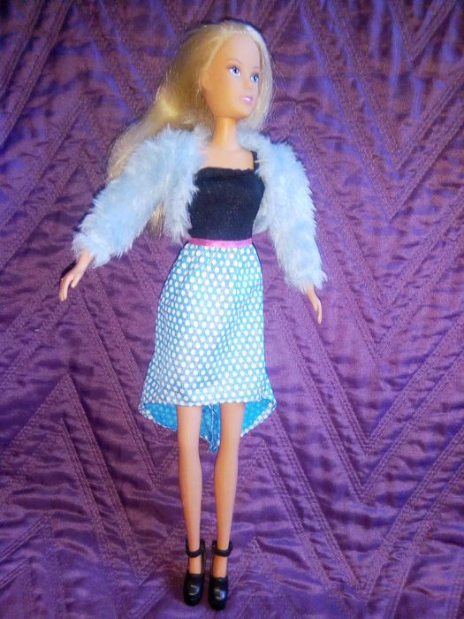 Куклы Барби и MonsterHigh