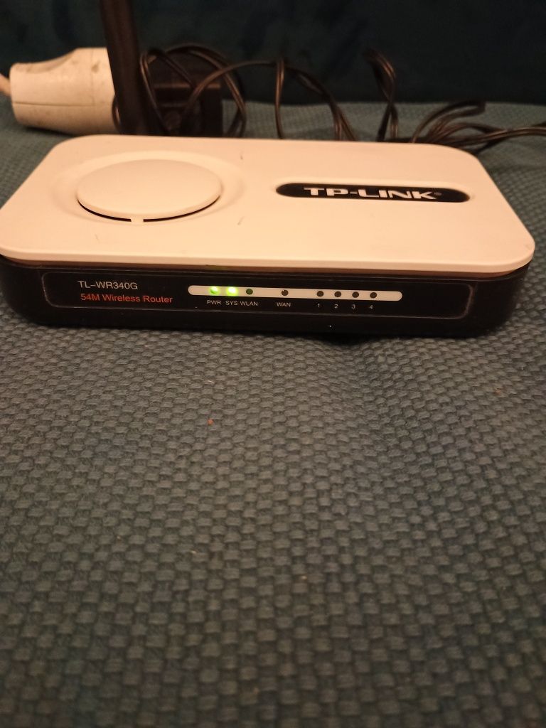 Router wifi TP-Link, 2x D-Link, PENTAGRAM