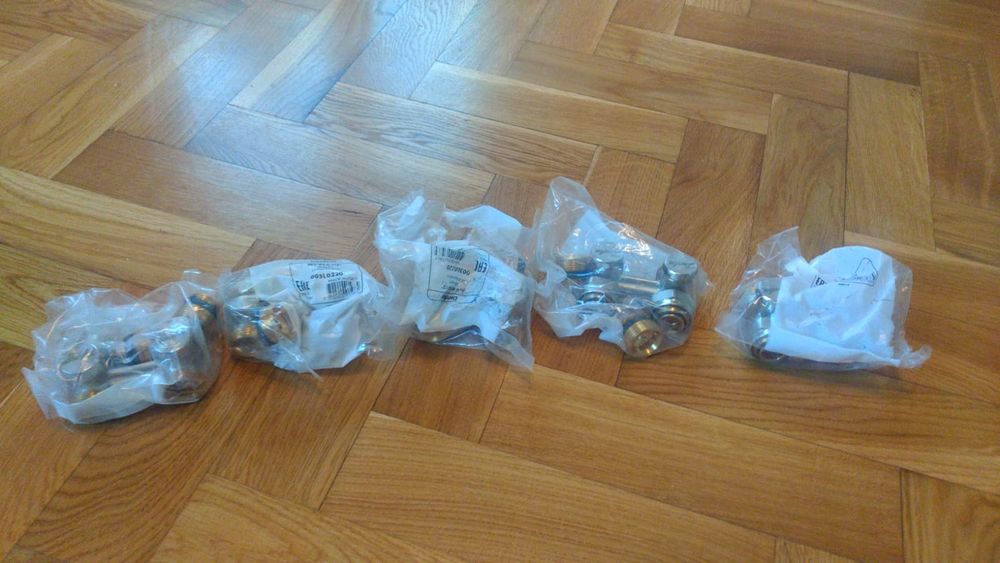 Zawór przyłączeniowy prosty do grzejnika 1/2 cala DANFOSS 3szt