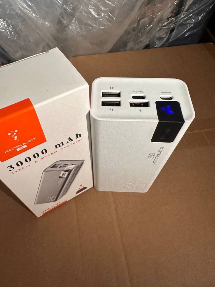 Мощный Powerbank с быстрой зарядкой Konfulon A19 30000mah