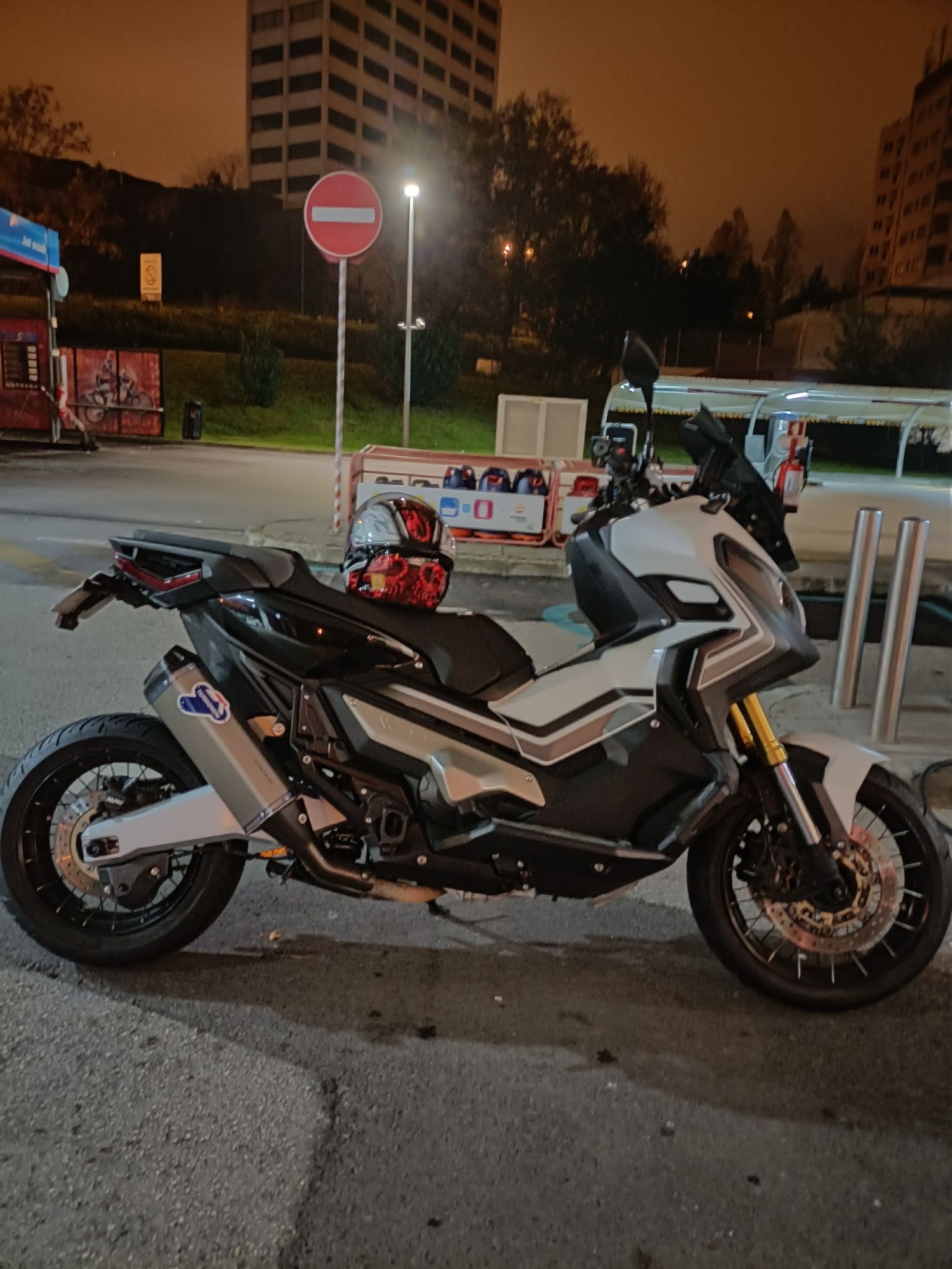 Honda X ADV 750 Imaculada