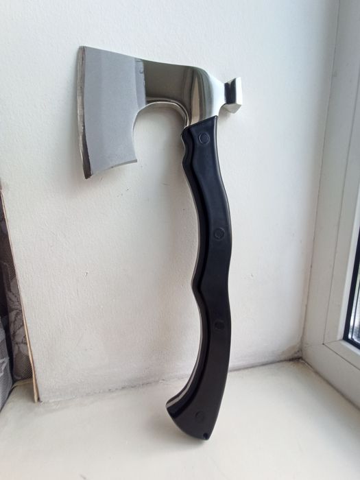 Топор ручной работы