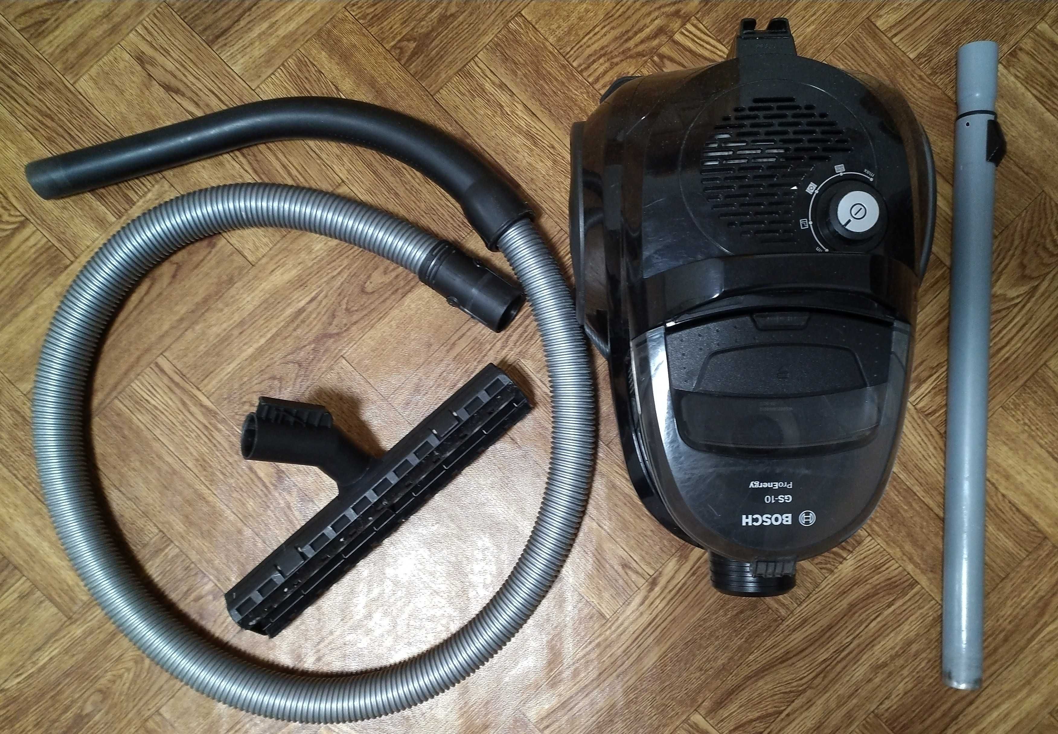 Продаж пилосос безмішковий Bosch BGS1K330/11