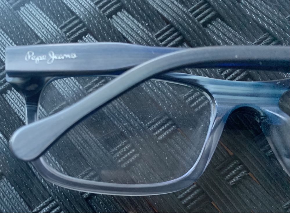 Armação de óculos em massa de cor azul/cinzenta da marca Pepe Jeans