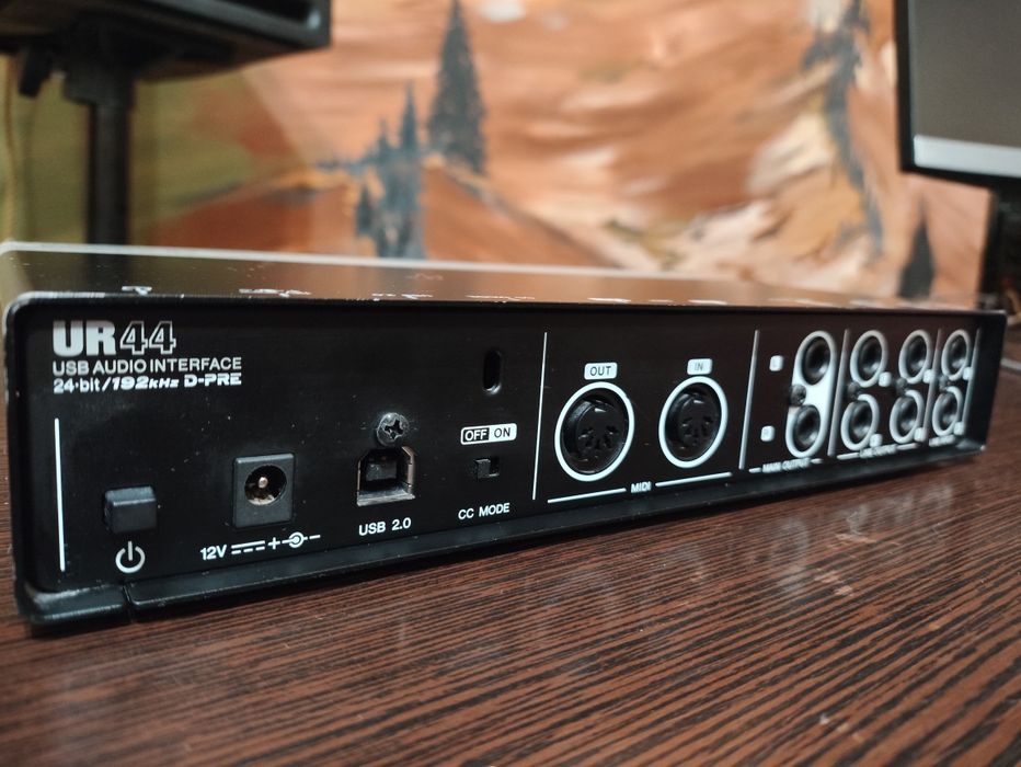 Звукова карта Steinberg Yamaha UR44