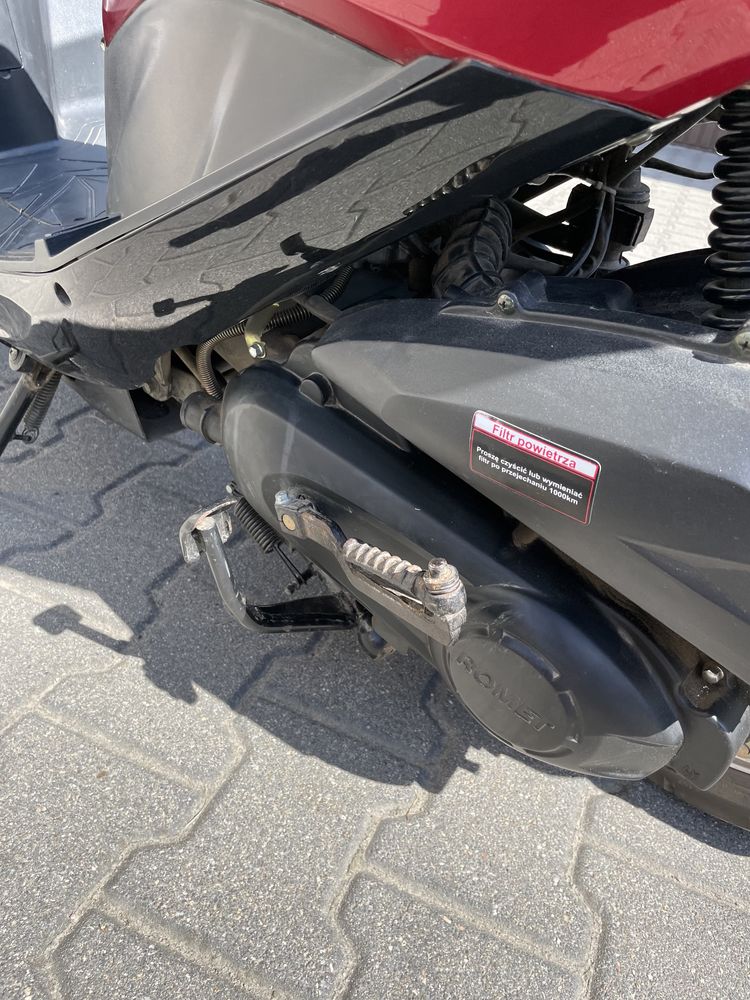 Skuter Motorower Romet 727 Premium, kask