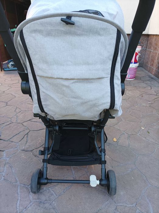 wózek spacerowy prawie nowy