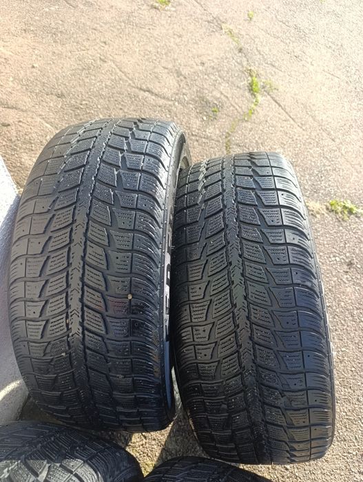 Зимова гума Federal R18 235/45