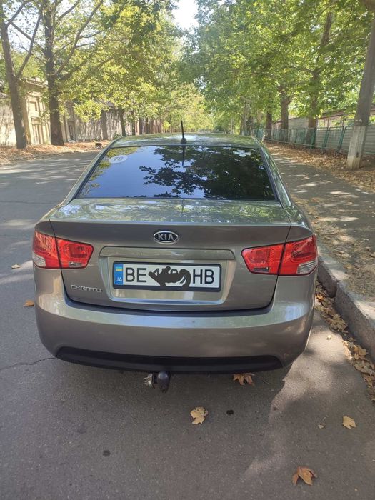 Автомобіль Kia cerato 2011р.
