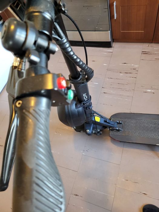 Hulajnoga elektryczna Joyor Y6S uszkodzona