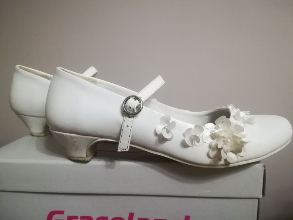 Buty komunijne rozm. 34