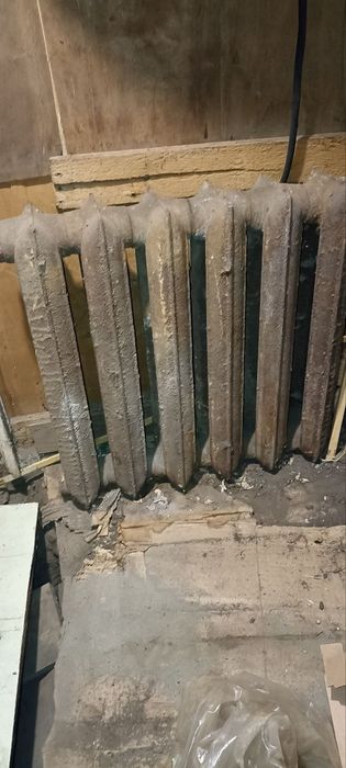 Батарея отопления чугунная