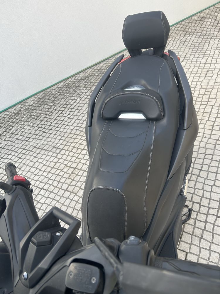 Xmax 300 com Extras