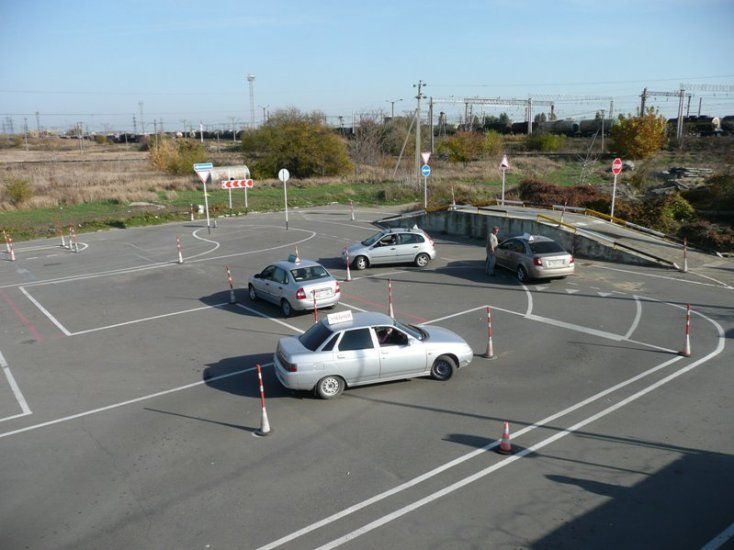 Індивідуальні уроки з водіння автомобіля. Навчання кат.А, А1, В.