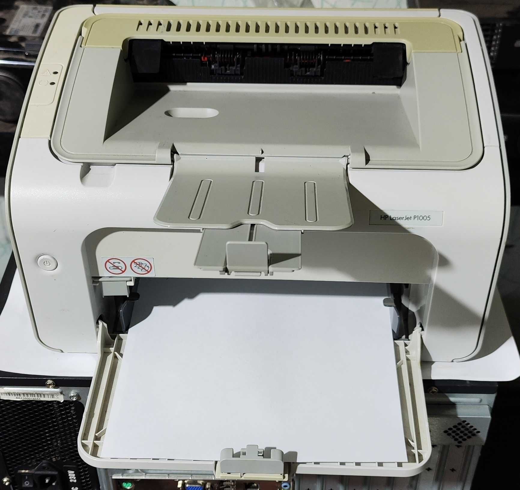 Лазерний принтер HP LaserJet P1005