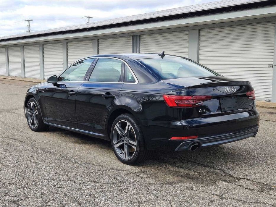 Audi A4      2018