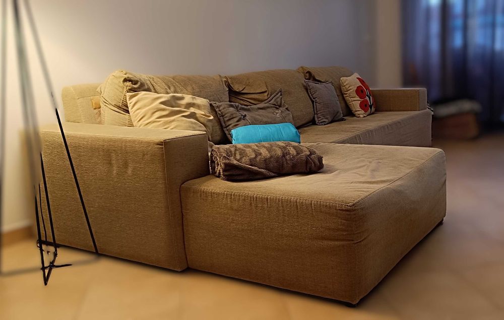 Sofá familiar com chaise longue