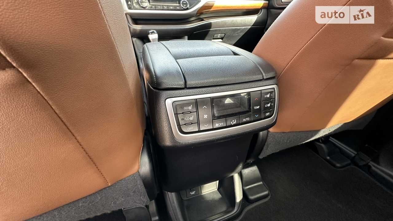 TOYOTA Highlander, 2017 р. від власника