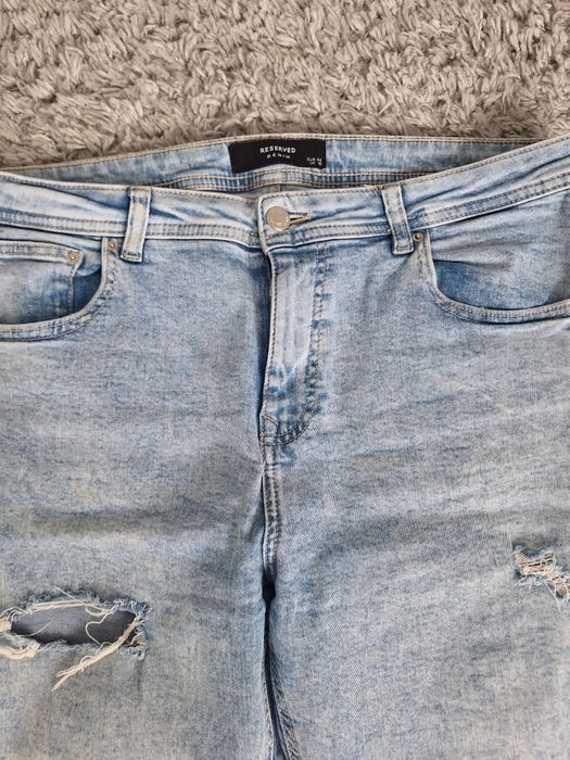 Spodnie jeansowe jeansy Reserved 44
