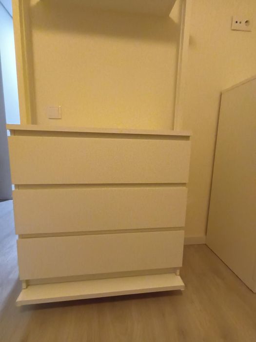 Roupeiro- estrutura aberta