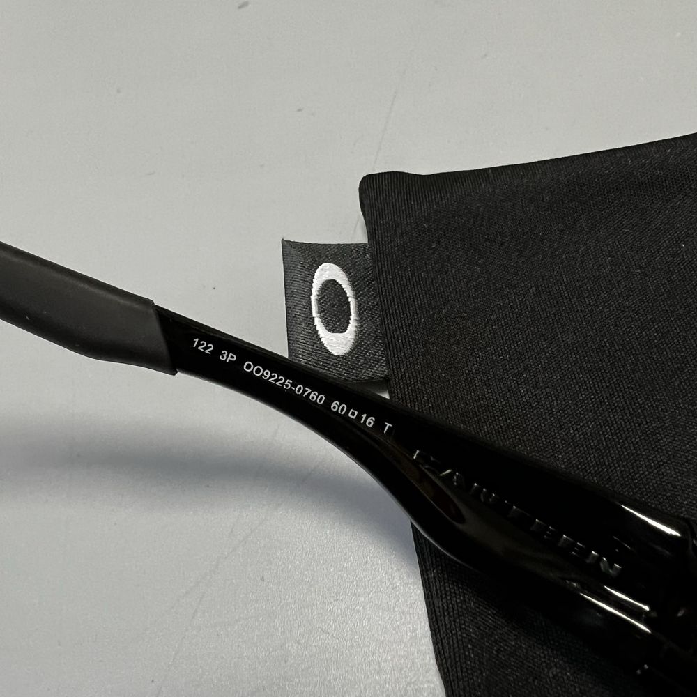 Oakley Canteen POLARIZED оригинал новые солнцезащитные очки (NEW)