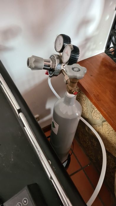 Sistema completo de produção cerveja e armazenamento