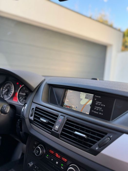 BMW X1 sDrive18d 2.0 Diesel
244.000 km | Cor preta | Revisõ