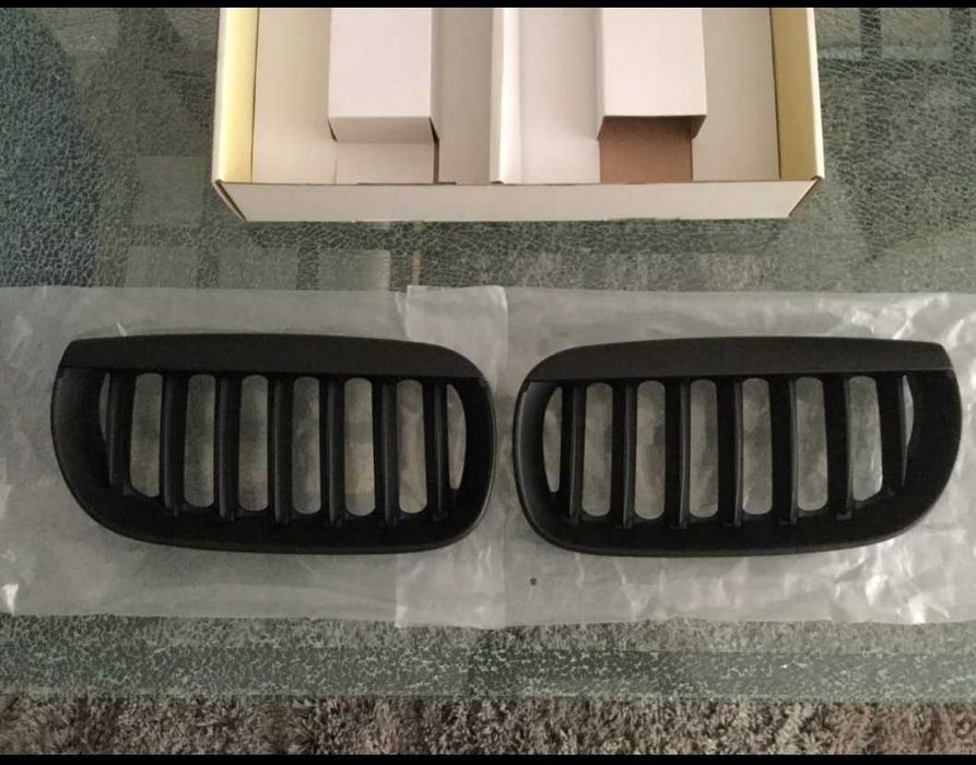 Grelha frontal BMW E83