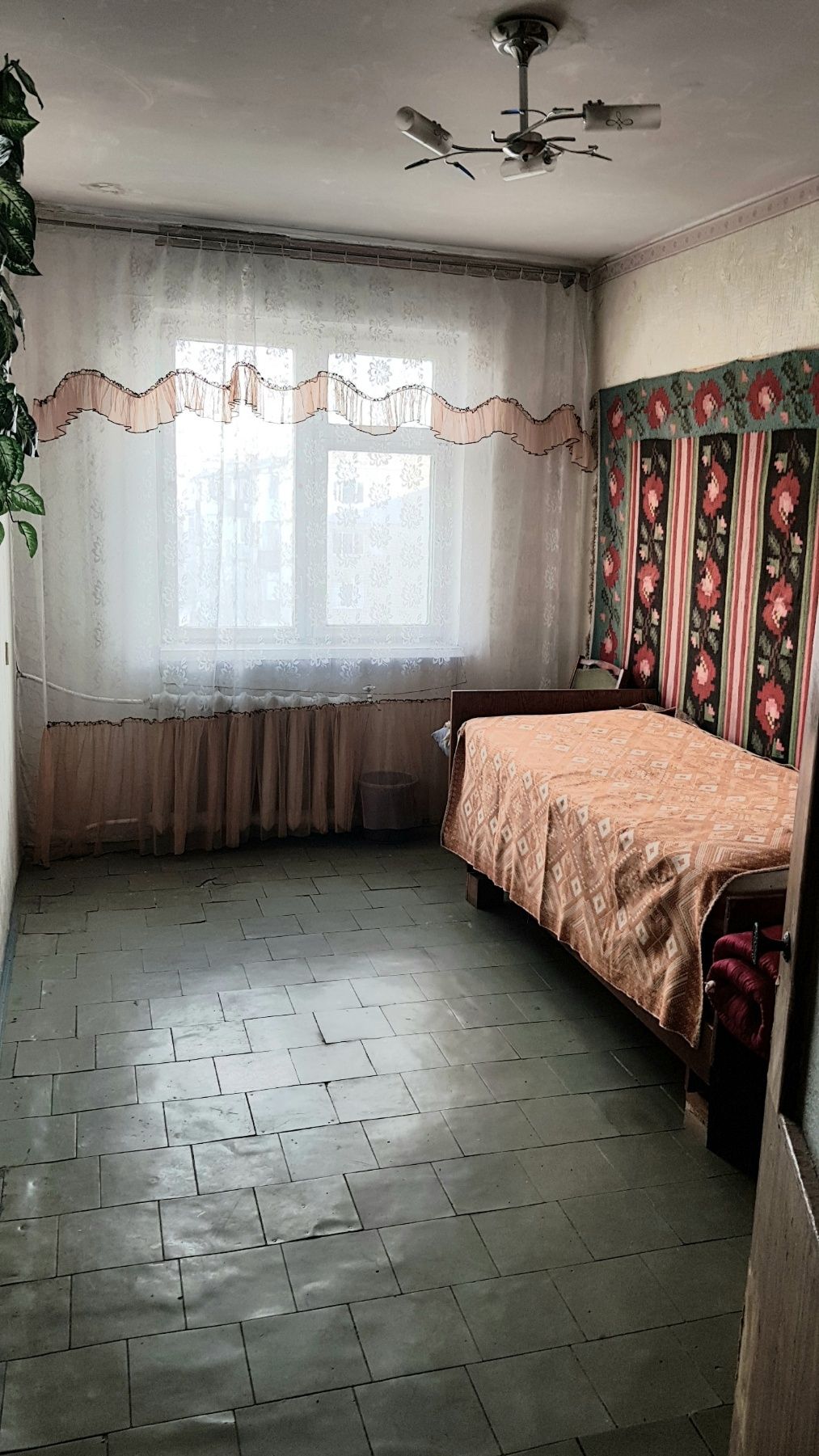 Продам 3-х комнатную квартиру в Павлограде