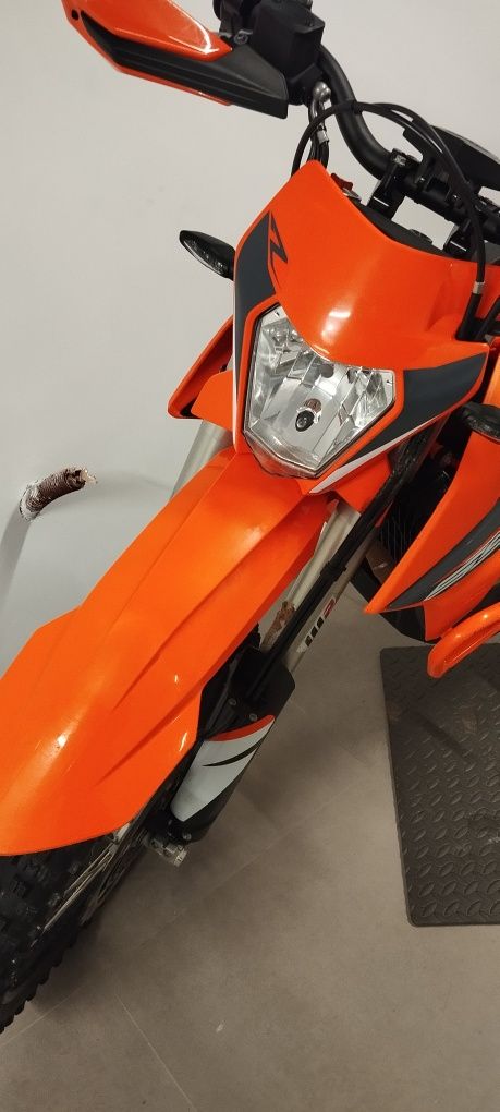 KTM 690 Enduro R 2023