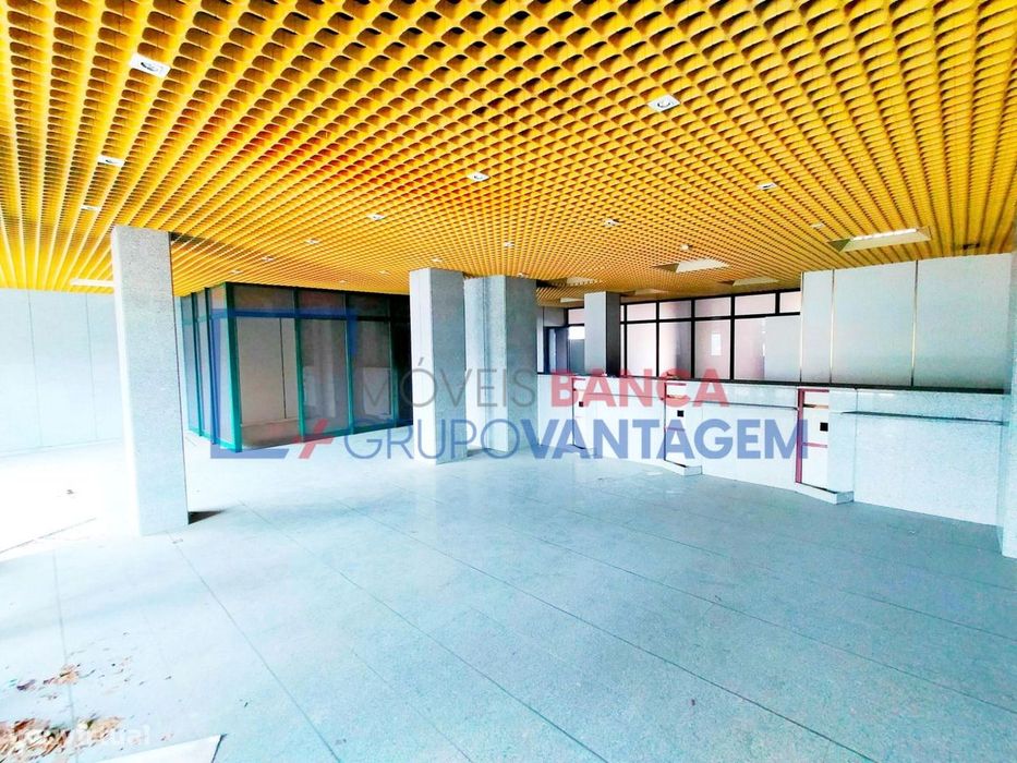 Espaço comercial em Valadares - Vila Nova de Gaia