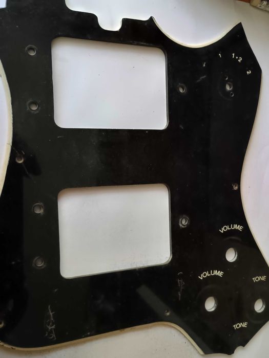 gitara elektryczna korpus z gryfem przystawki saphir z elektroniką