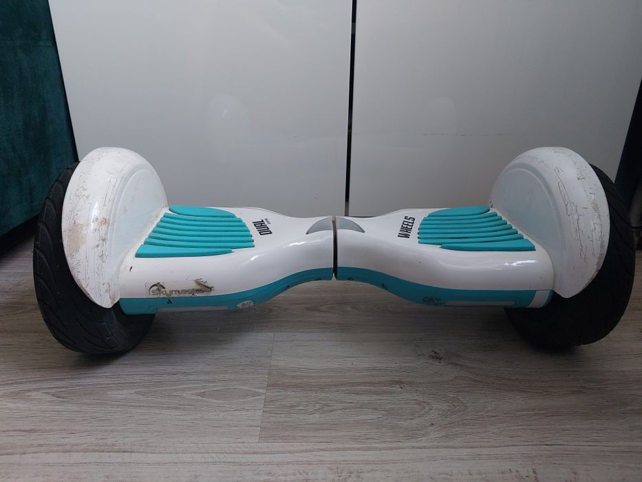 Deskorolka elektryczna SKYMASTER Wheels Dual 11 Bialo-Mietowy