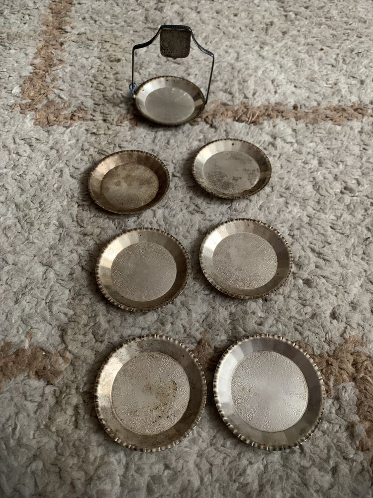 Zestaw podstawek/małych talerzyków srebrne 6 sztuk