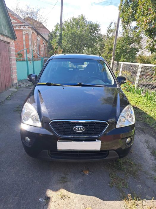 машина Kia Carens 2011/2012