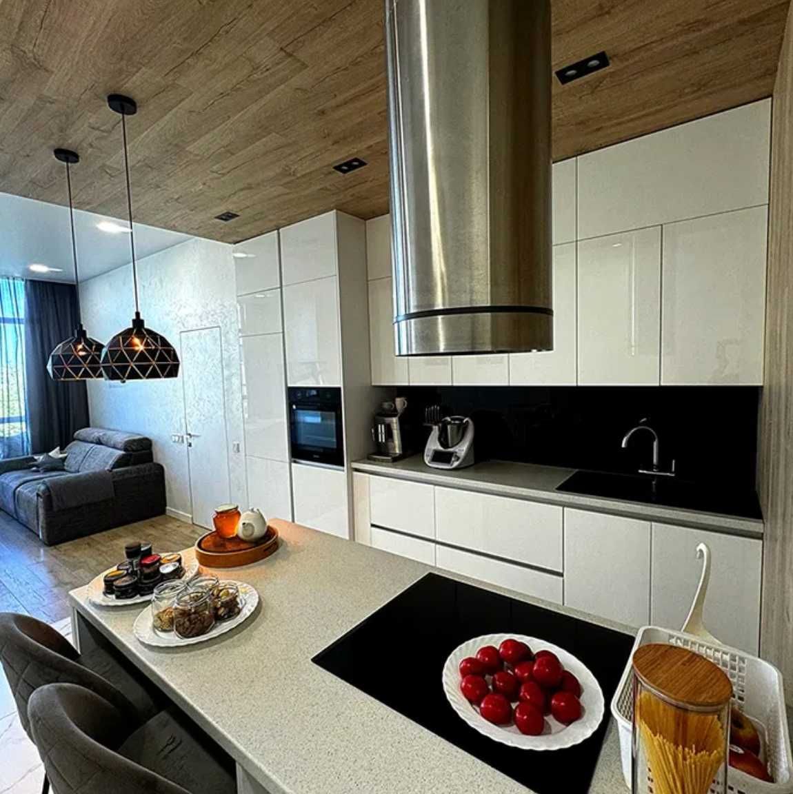 Продам 3х кімнатну квартиру ЖК Comfort City з власним басейном Центр