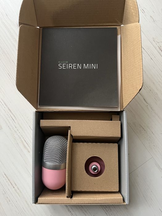 Продам микрофон Razer Seiren mini Quartz