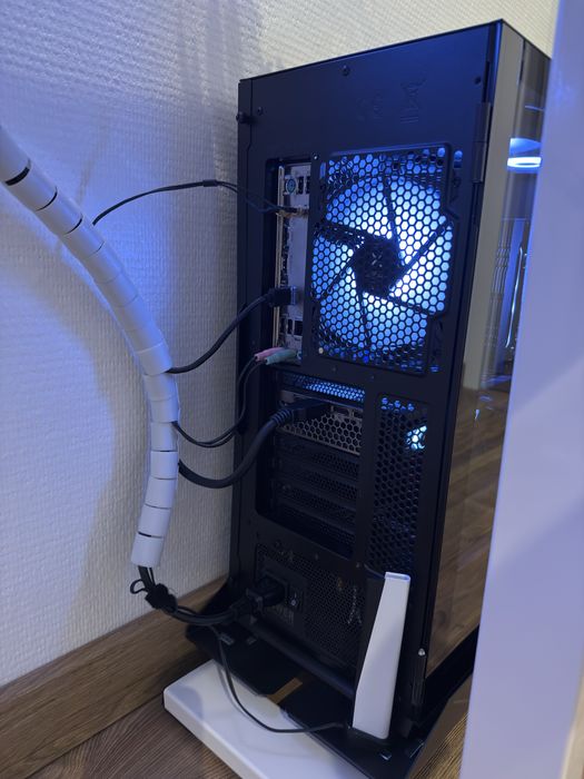 Komputer stacjonarny G4M3R Hero (x-kom) (gwarancja, stan jak nowy)