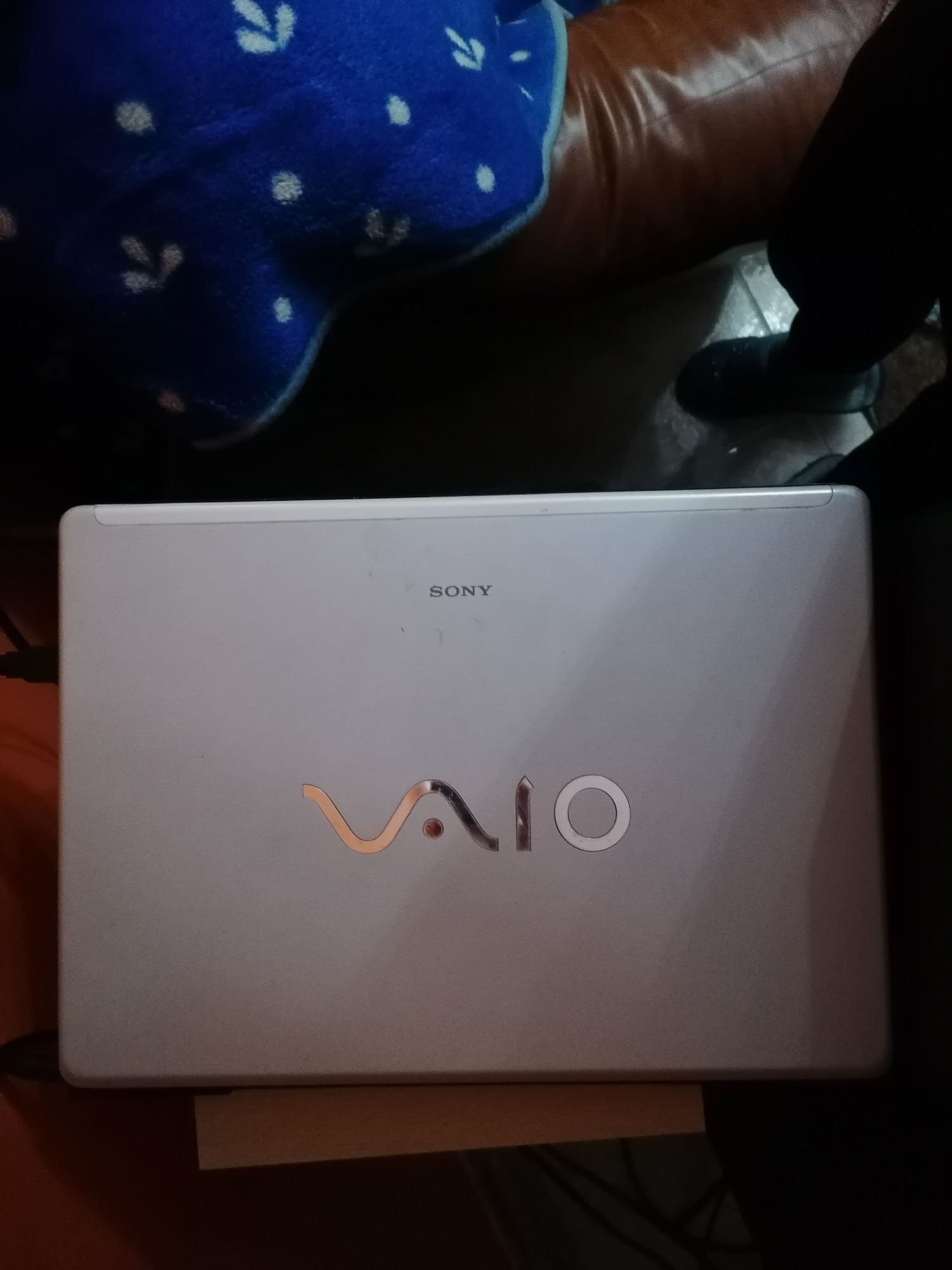 Computador Sony vaio com 4 gigas RAM