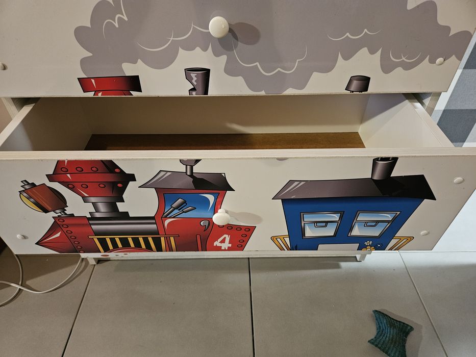 Szafa i komoda dziecięca Baby boo Kolorowy pociąg