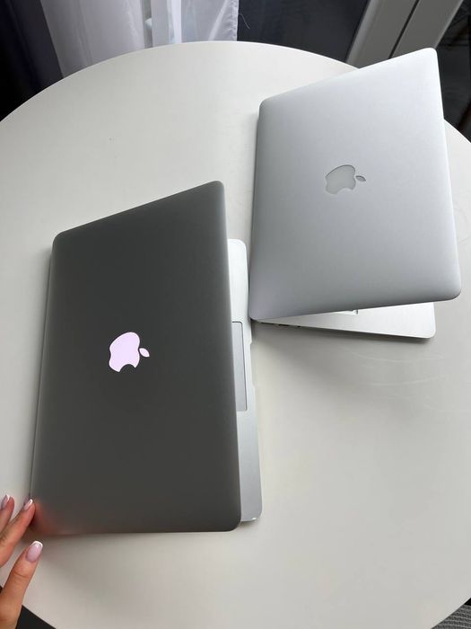 Sprzedam 2x MacBook Air 13” (2015) – sprawne, i5/8GB RAM, cena 1100 zł