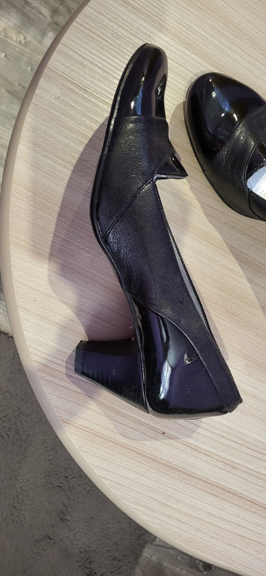 Buty czarne rozmiar 39