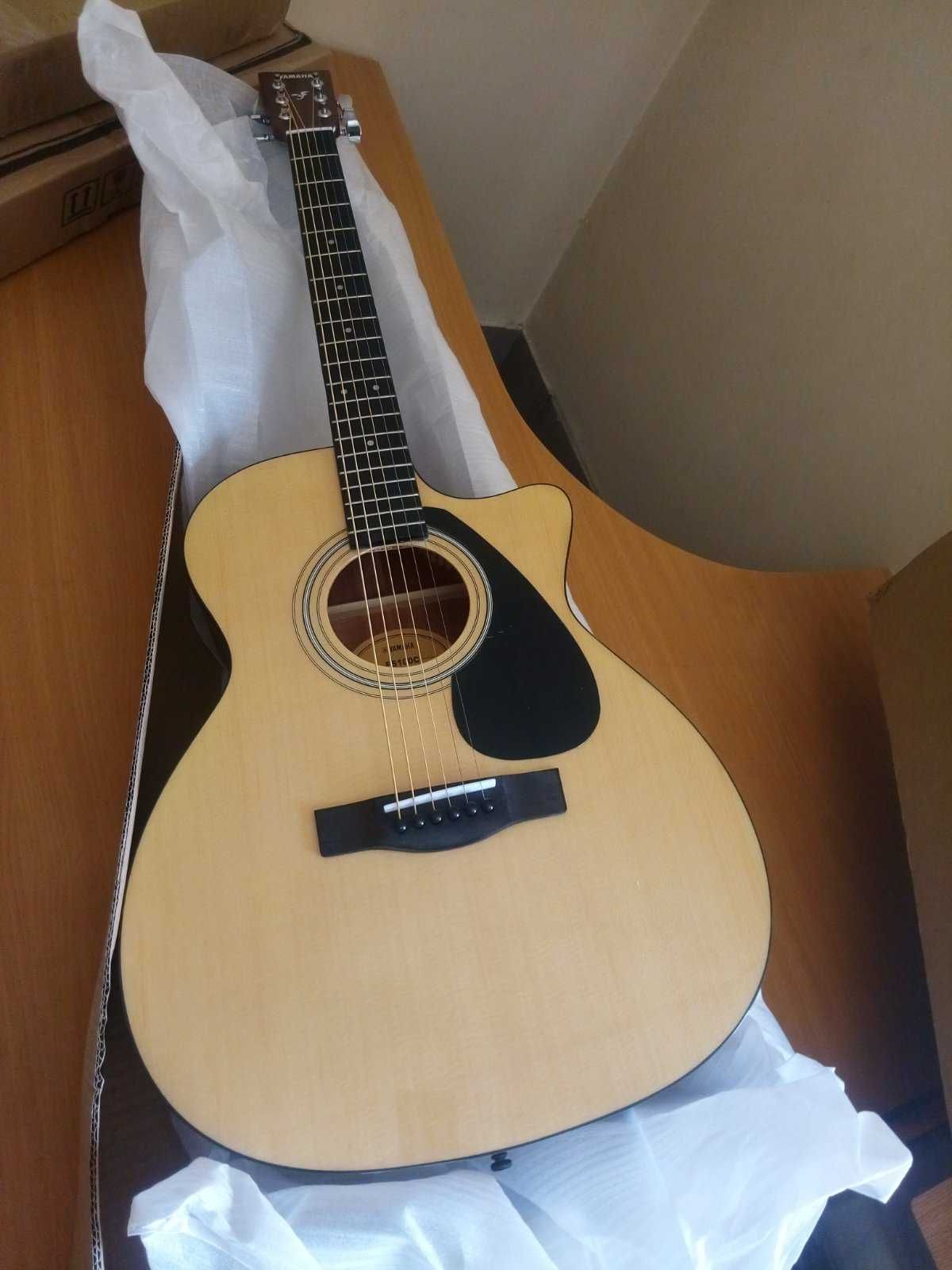 Гітара акустична Yamaha FS100C Нова