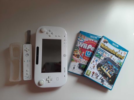 Wii U Party (2 jogos e 2 comandos com capa) (todos os carregadores)