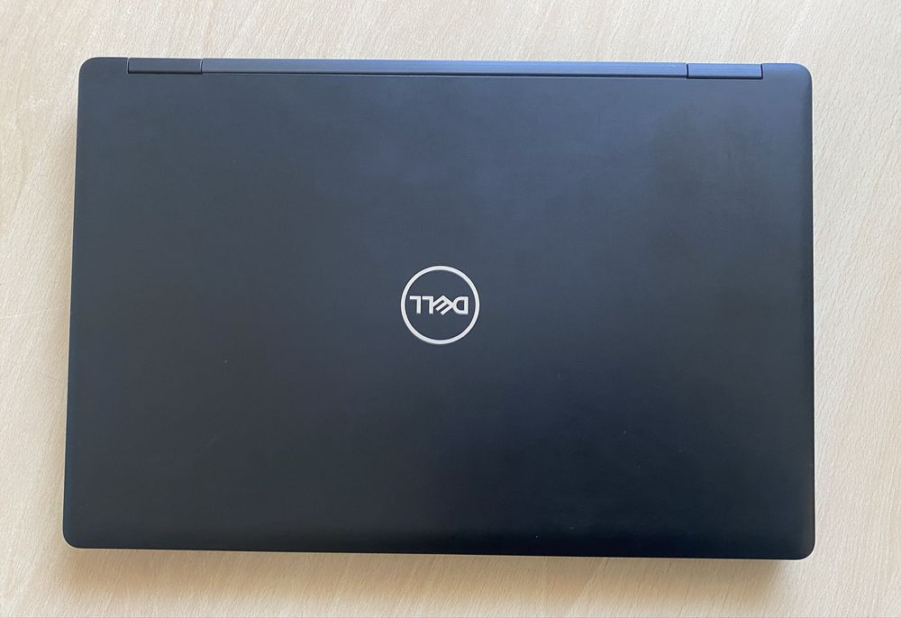 Навчання Офіс DELL Latitude 5590•15.6" FHD•Core i5-8250U•8•256SSD