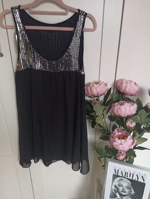 Czarna zwiewna tunika z cekinami Vero Moda R.M/38