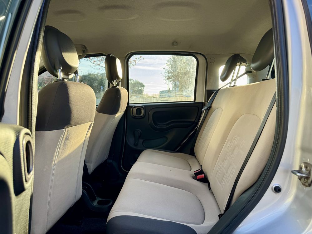 Fiat Panda 1.2 69cv Lounge Bi-Fuel - Desde 80€ Mês